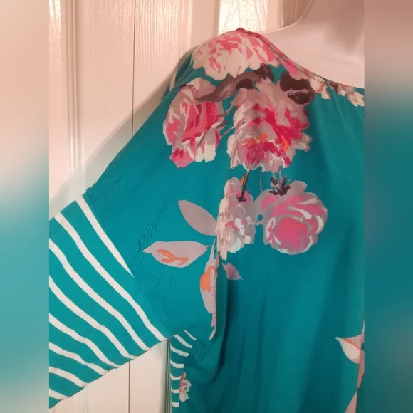 Joules Blue Green Relaxed Tunic with Floral Design - Picture 4 of 7